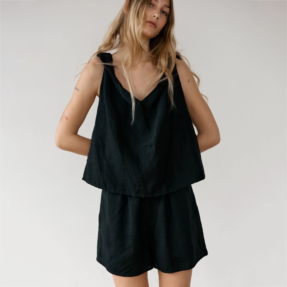 Deiji Studios The Turn Set in Deep Black Linen size S/M Small/Medium